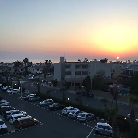 Sunset Seaview Studio *